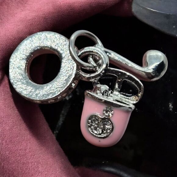 Pink Headphones 3D Dangle Charm Bracelet Rhinestone Silver Case + Earphone Gift - Picture 8 of 10